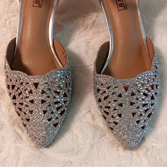 Elegant Silver Heels with Ankle Strap - Picture 9 of 13